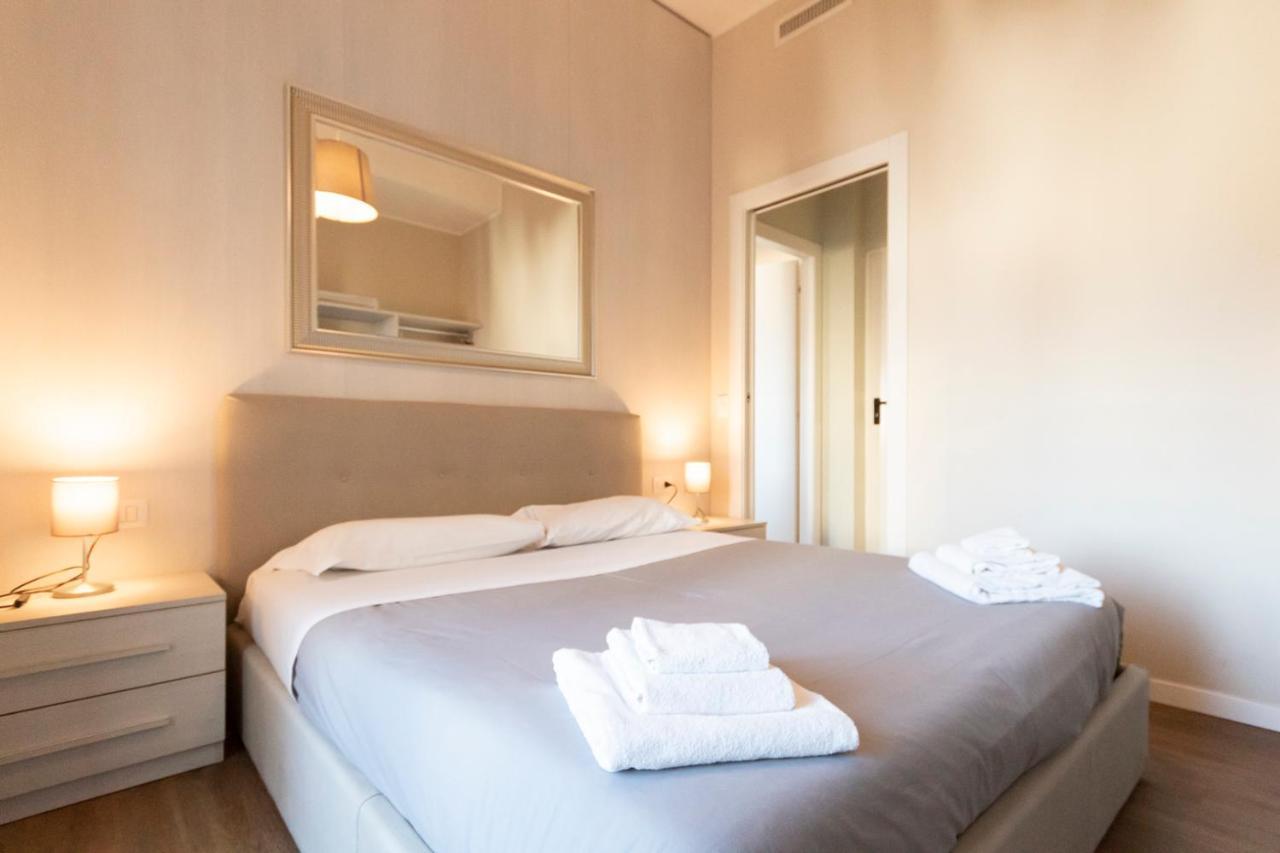 Via Torino Apartment 1 Милан Экстерьер фото