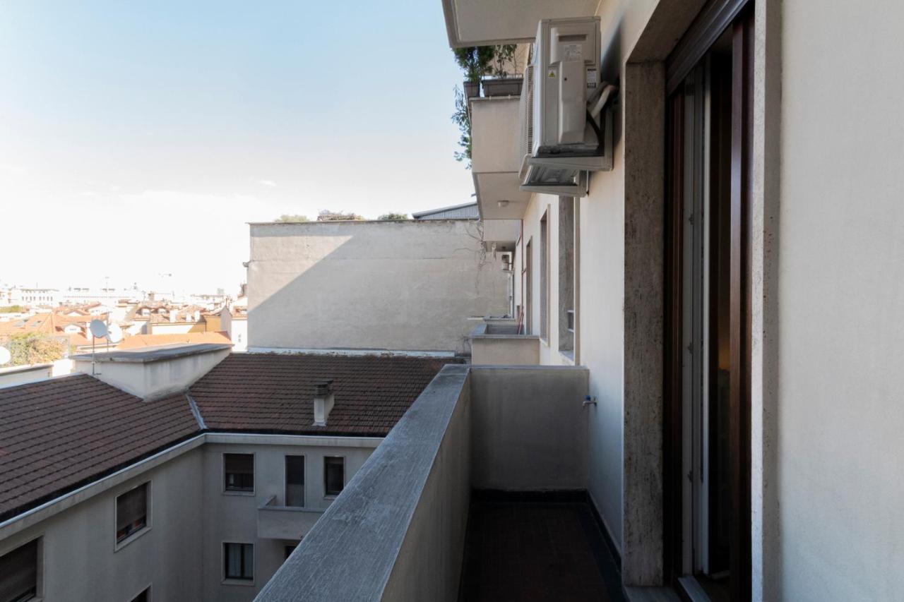 Via Torino Apartment 1 Милан Экстерьер фото