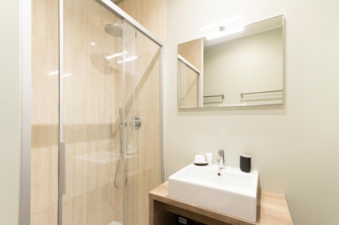 Via Torino Apartment 1 Милан Экстерьер фото