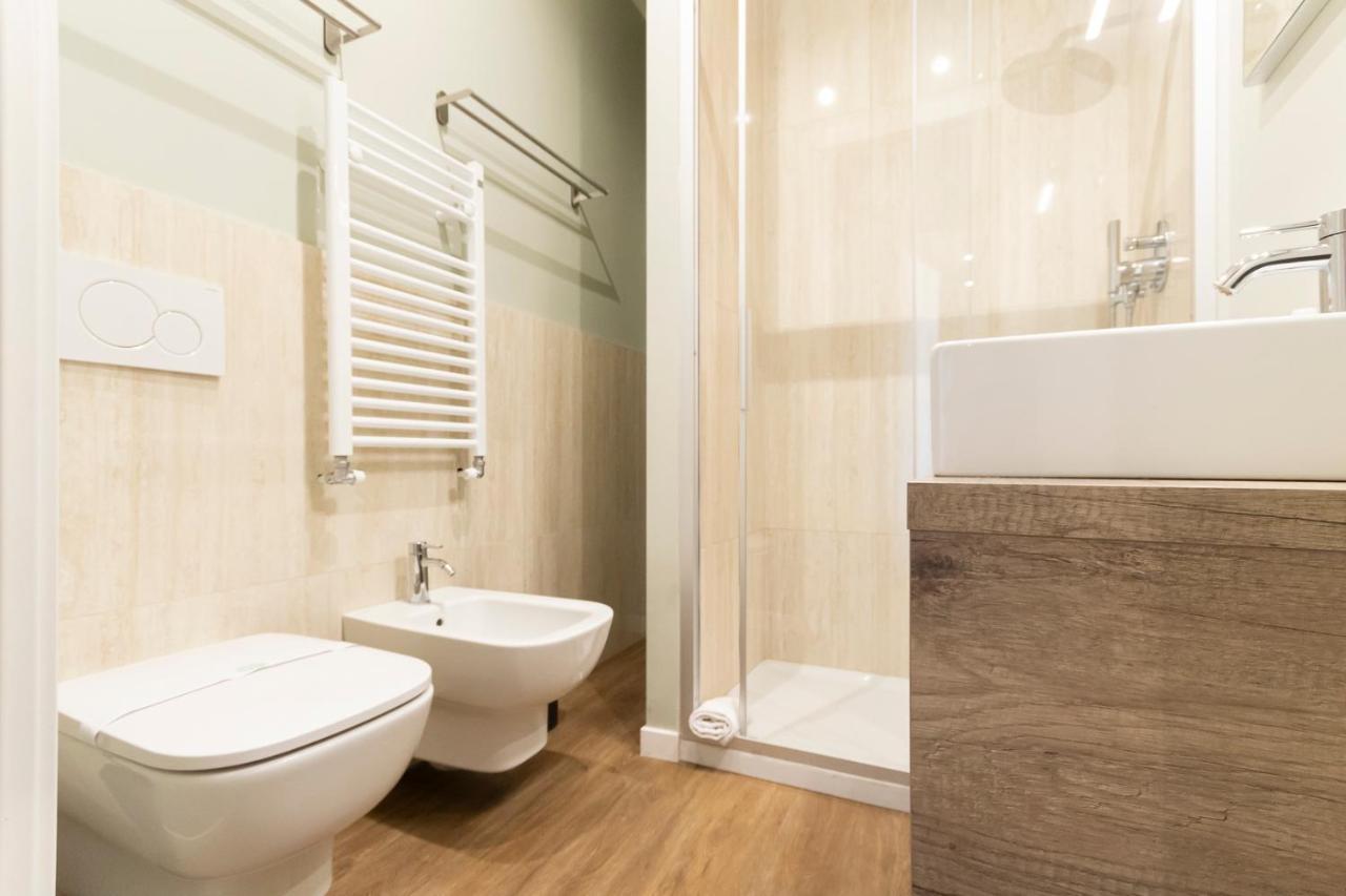 Via Torino Apartment 1 Милан Экстерьер фото